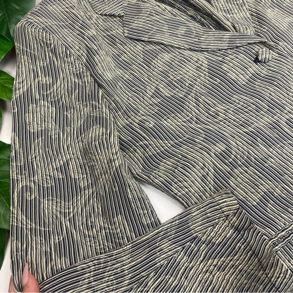 Giorgio Armani Le Collezioni Vintage Striped Blue Floral Embossed Jacket Blazer - Picture 9 of 10